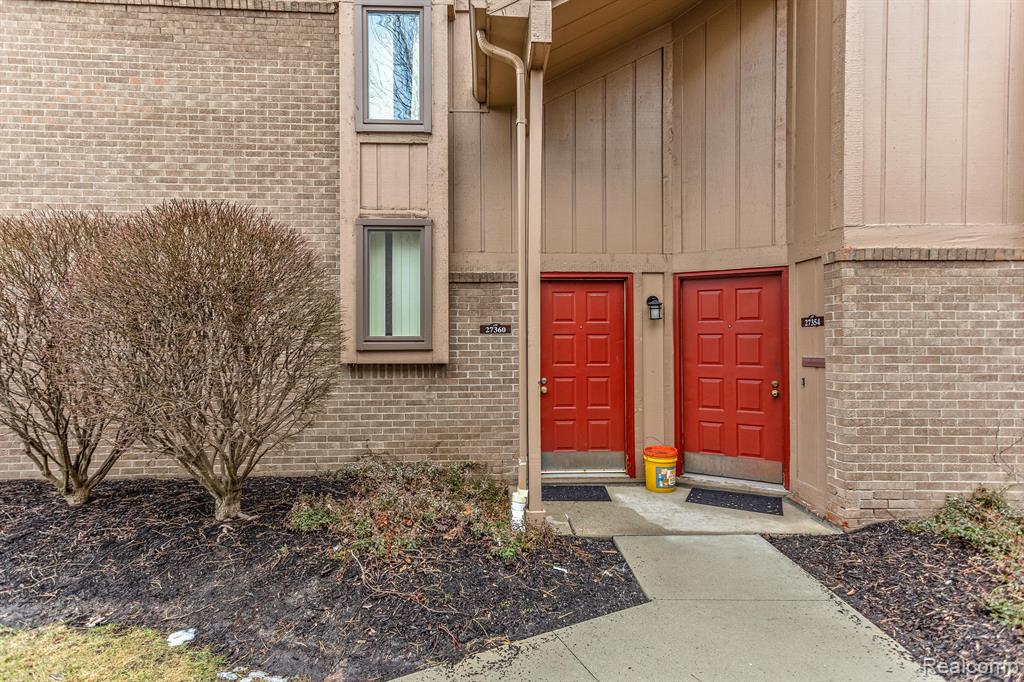 27360 Evergreen Road Lathrup Village, MI 48076 - Photo 3 of 27