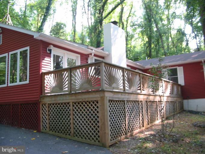 322 Venus Branch Road Front Royal, VA 22630 - Photo 2 of 28 Deck