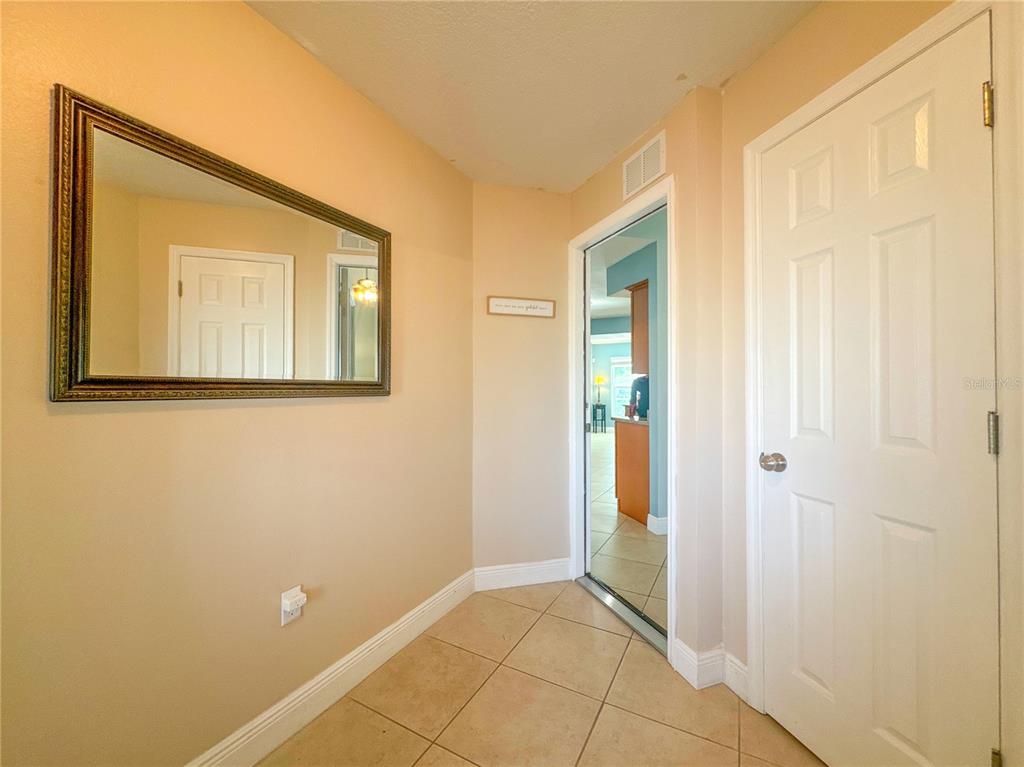 707 Powder Horn Row Lakeland, FL 33809 - Photo 5 of 60