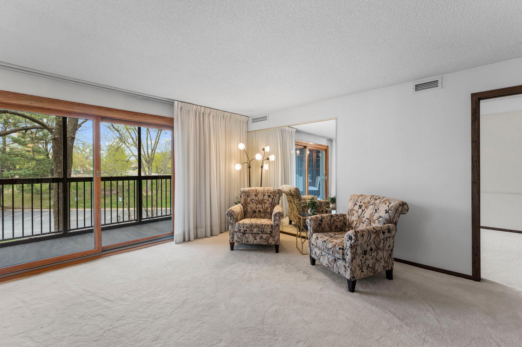 8549 Irwin Road, Unit 239 Bloomington, MN 55437 - Photo 2 of 52