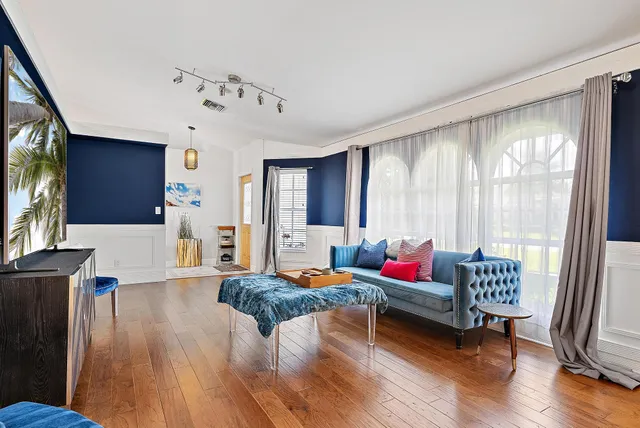 $11,200 | 542 North Cypress Drive, Tequesta, FL 33469