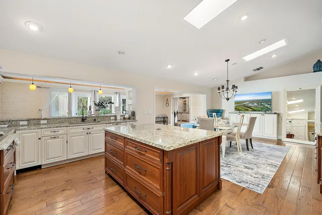 $11,200 | 542 North Cypress Drive, Tequesta, FL 33469