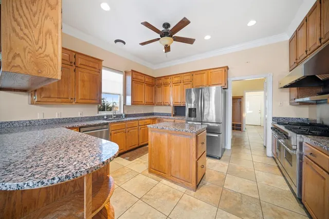 $999,777 | 316 Hcr 3123 Street West, Hillsboro, TX 76645