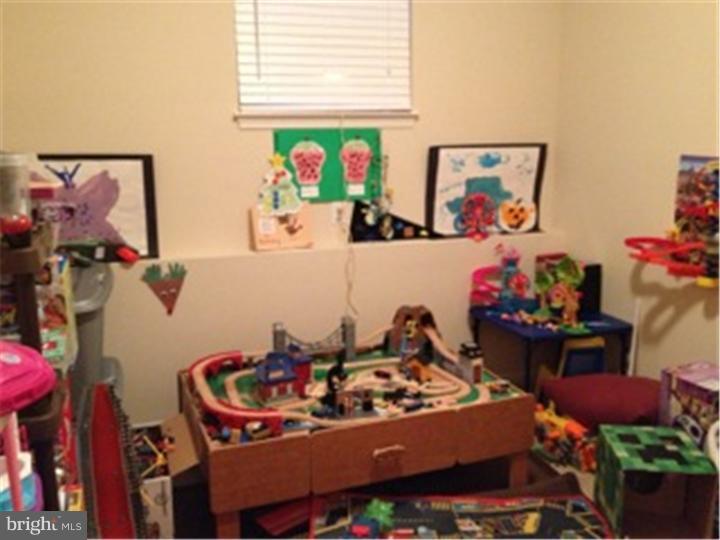 741 Ridge Drive Mantua, NJ 08051 - Photo 21 of 25 Den