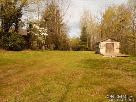 32 Woods Road Waynesville, NC 28785 - Photo 2 of 24