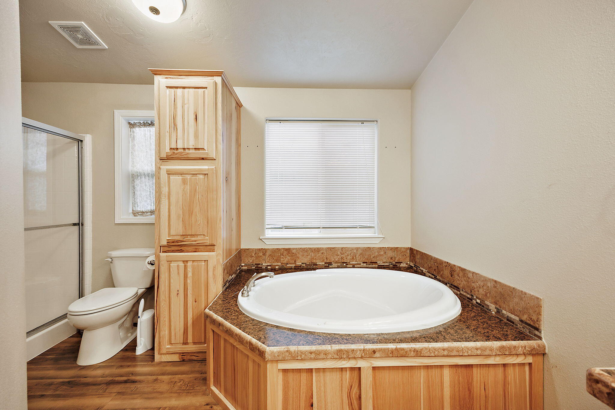 352 East Dutton Road Eagle Point, OR 97524 - Photo 26 of 35 ApxED2 (26)
