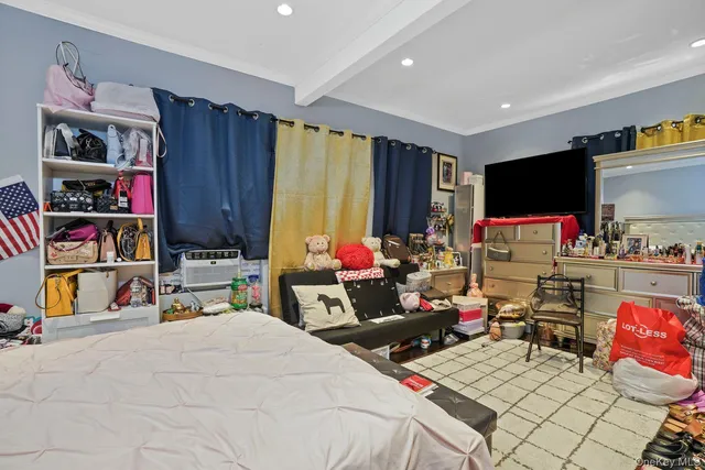 $1,199,000 | 70-49 66th Place | Glendale