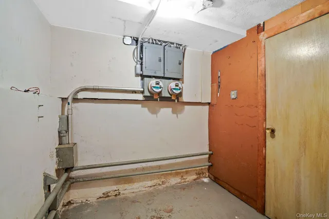 $1,199,000 | 70-49 66th Place | Glendale