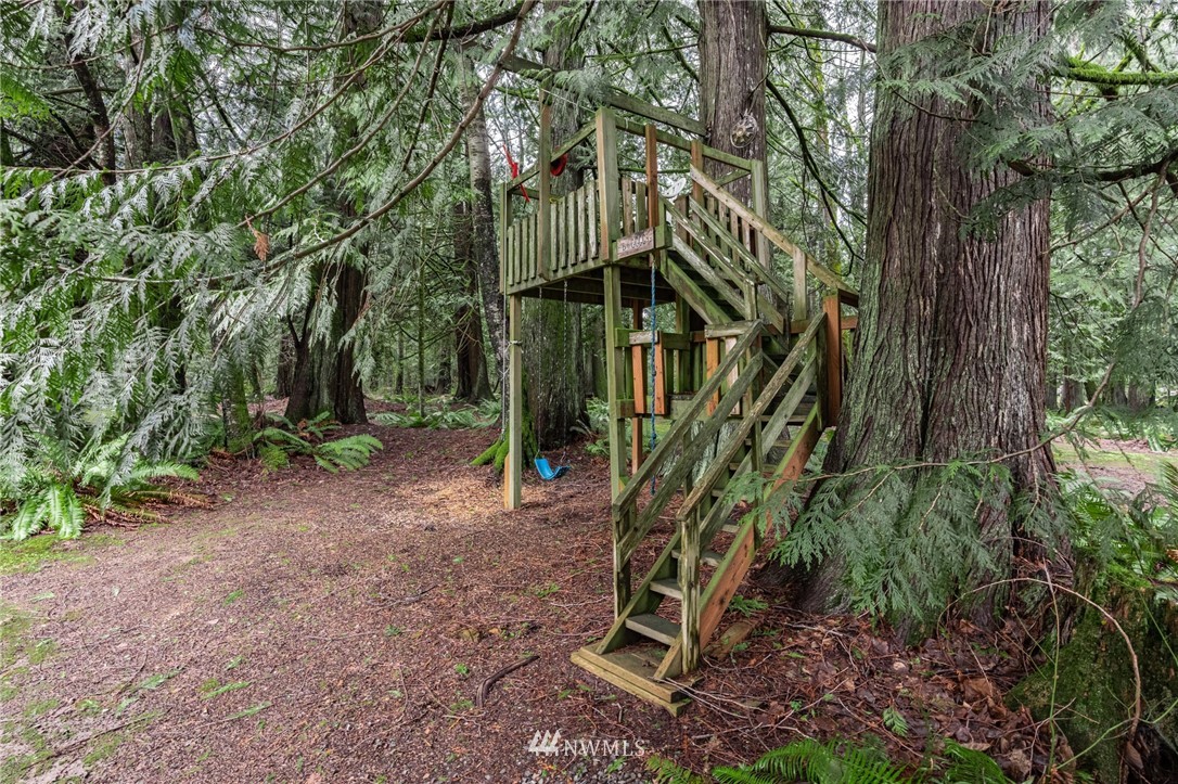 5524 Knight Road Bellingham, WA 98226 - Photo 31 of 34 a view of outdoor space and yard