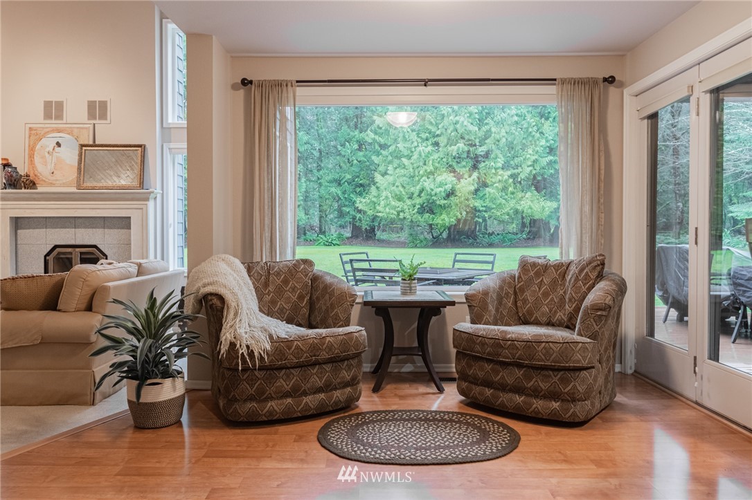 5524 Knight Road Bellingham, WA 98226 - Photo 7 of 34 a living room with furniture and a large window