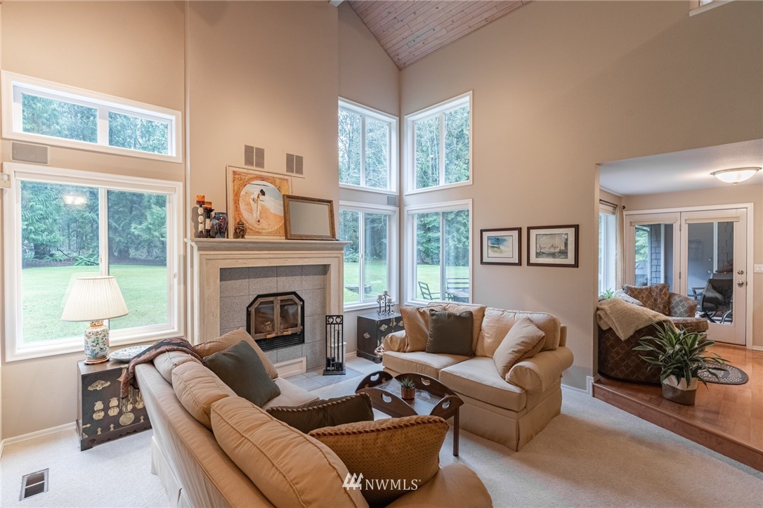 5524 Knight Road Bellingham, WA 98226 - Photo 8 of 34 a living room with furniture and a fireplace