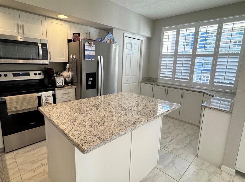 960 Starkey Road, Unit 5102 Largo, FL 33771 - Photo 3 of 11