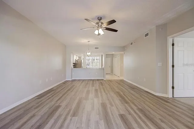 $2,500 | 960 Starkey Road, Unit 5102, Largo, FL 33771