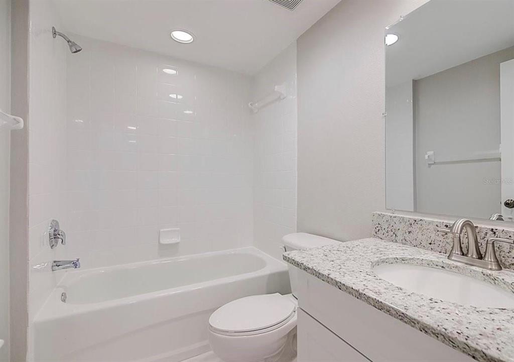 960 Starkey Road, Unit 5102 Largo, FL 33771 - Photo 9 of 11