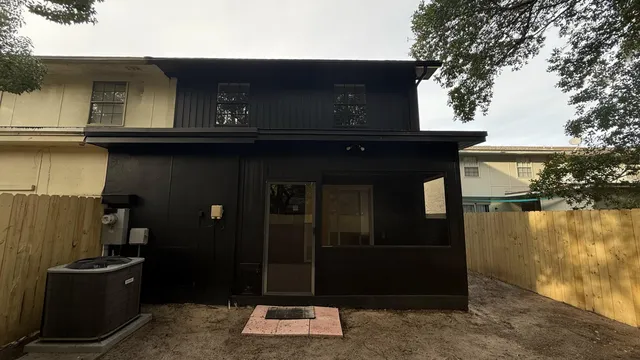 $250,000 | 137 Valencia Drive, Fort Walton Beach, FL 32547