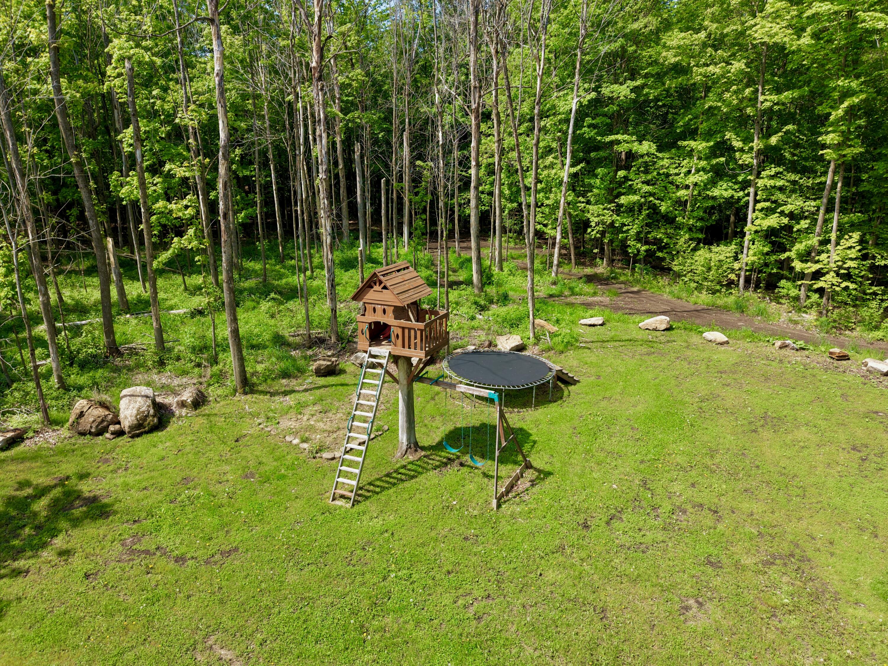 13 Boas Road Mooers Forks, NY 12959 - Photo 20 of 26