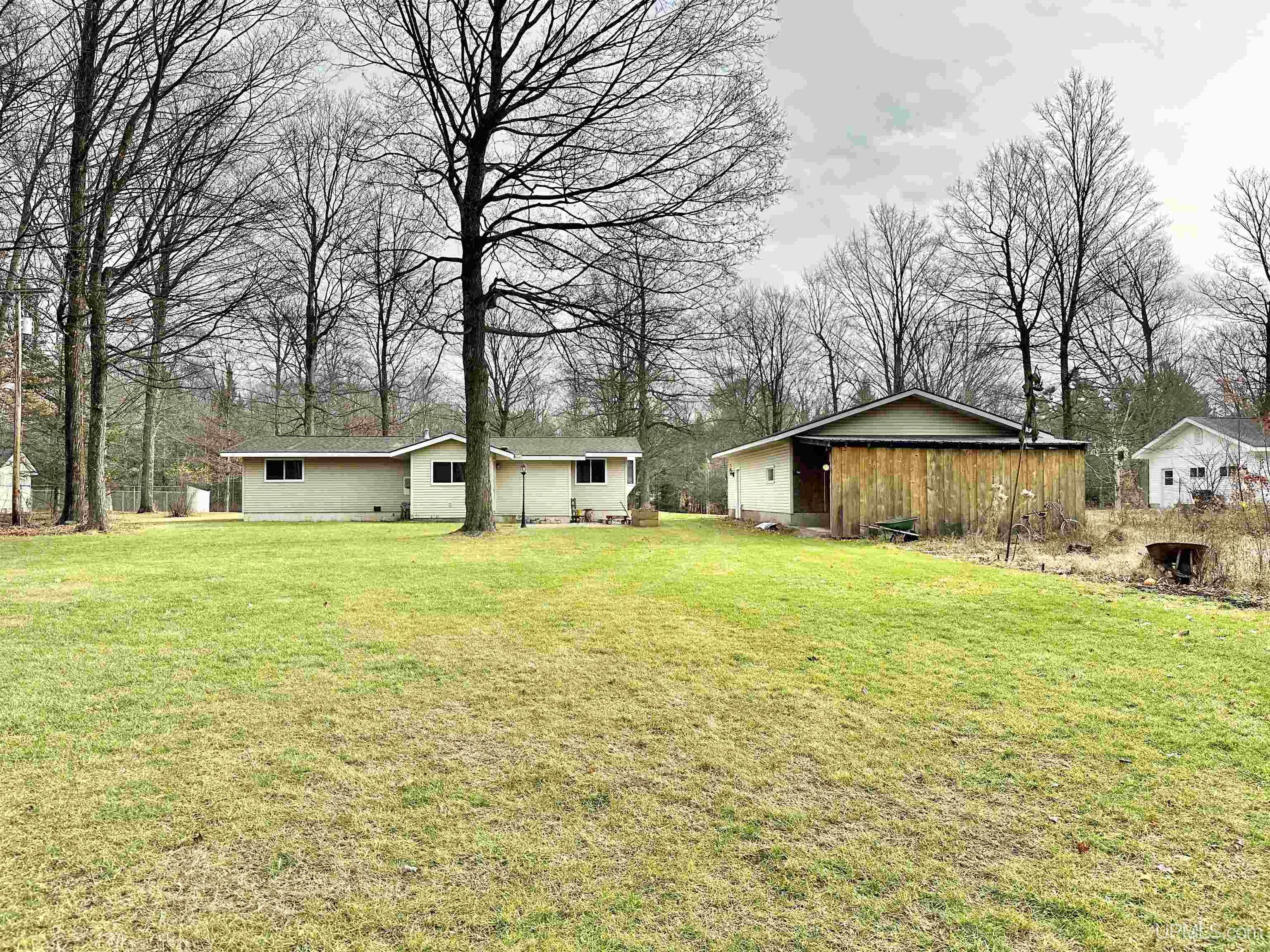 10661 South 75 Road Rapid River, MI 49878 - Photo 44 of 47
