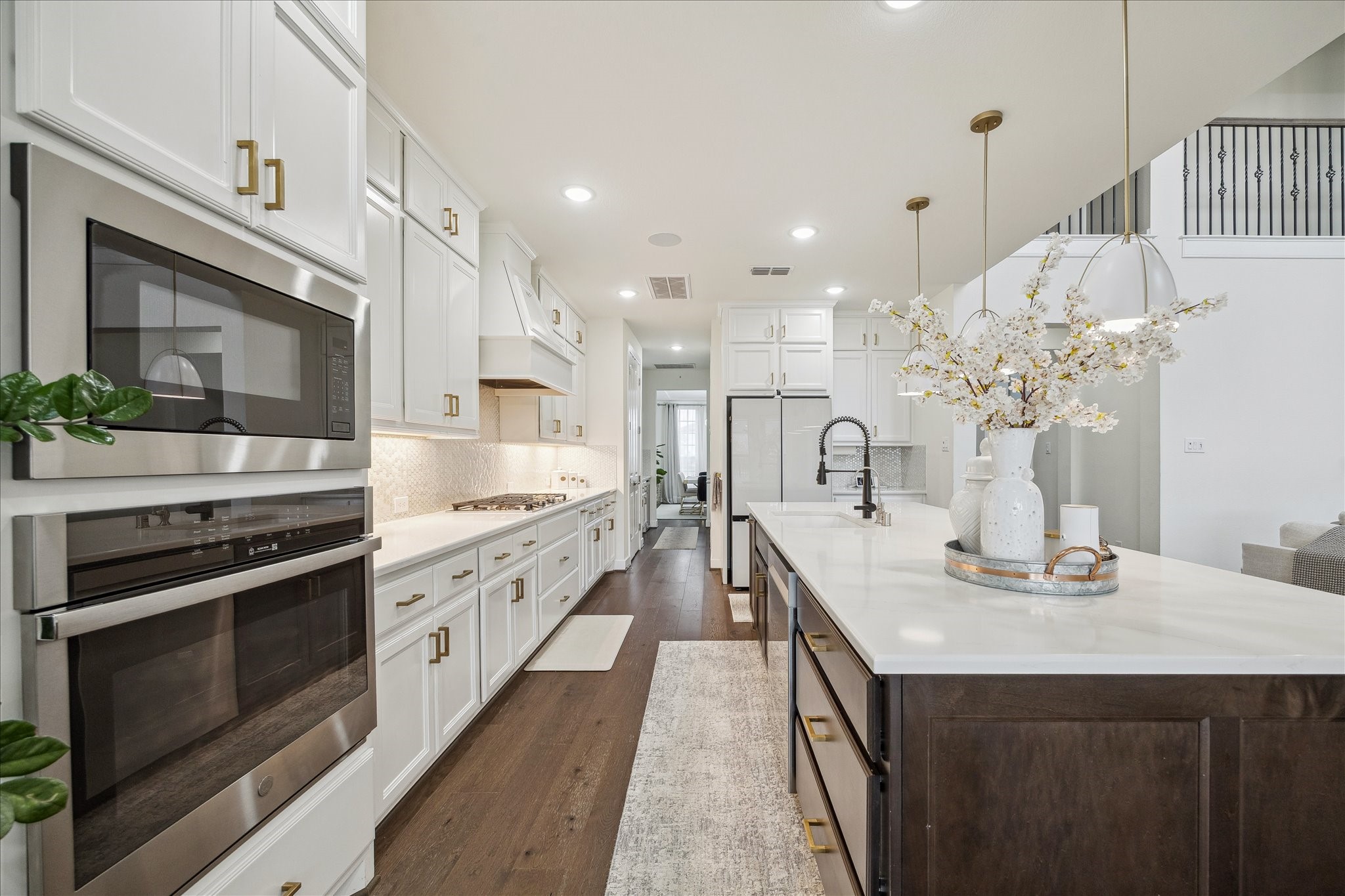 4727 Llano Loop Sugar Land, TX 77479 - Photo 15 of 37