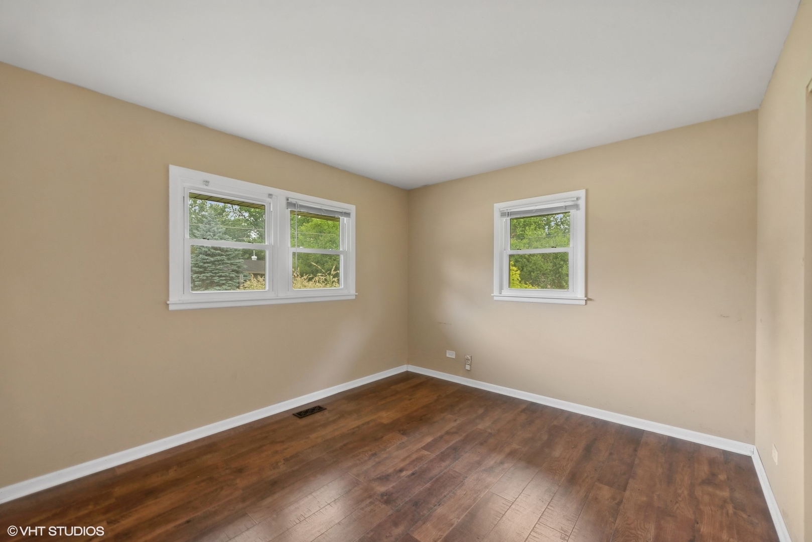 2 Northcrest Road Lake Zurich, IL 60047 - Photo 16 of 30 a view of a room with wooden floor and windows
