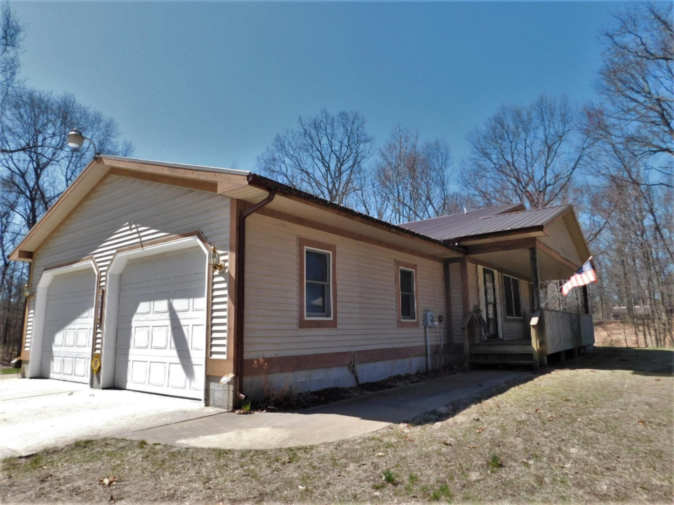 3821 West Giles Road Muskegon, MI 49445 - Photo 2 of 63 DSCN4039 (2)