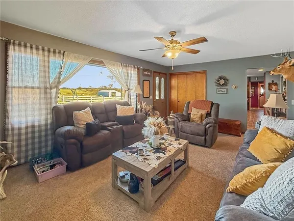 $259,000 | 20567 York Road, Brunswick, MO 65236