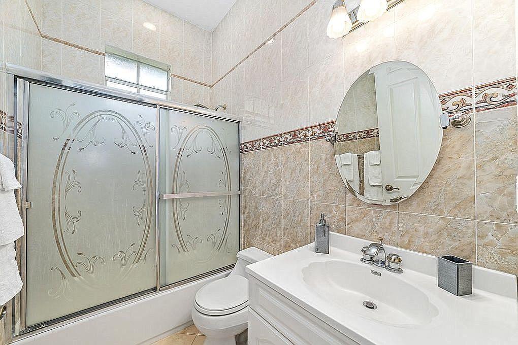 4929 Belvedere Road Haverhill, FL 33415 - Photo 21 of 31 4406a11dbe28412fa3123161ad93f27b-uncropp