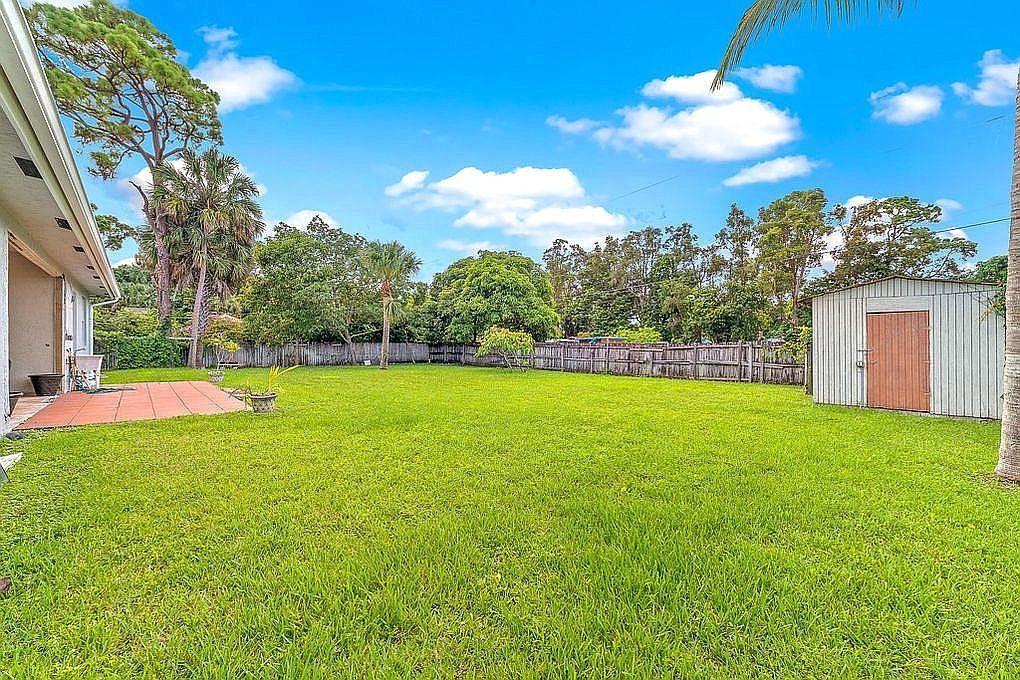 4929 Belvedere Road Haverhill, FL 33415 - Photo 29 of 31 75382a98ade89347daae4b37248ad56c-uncropp