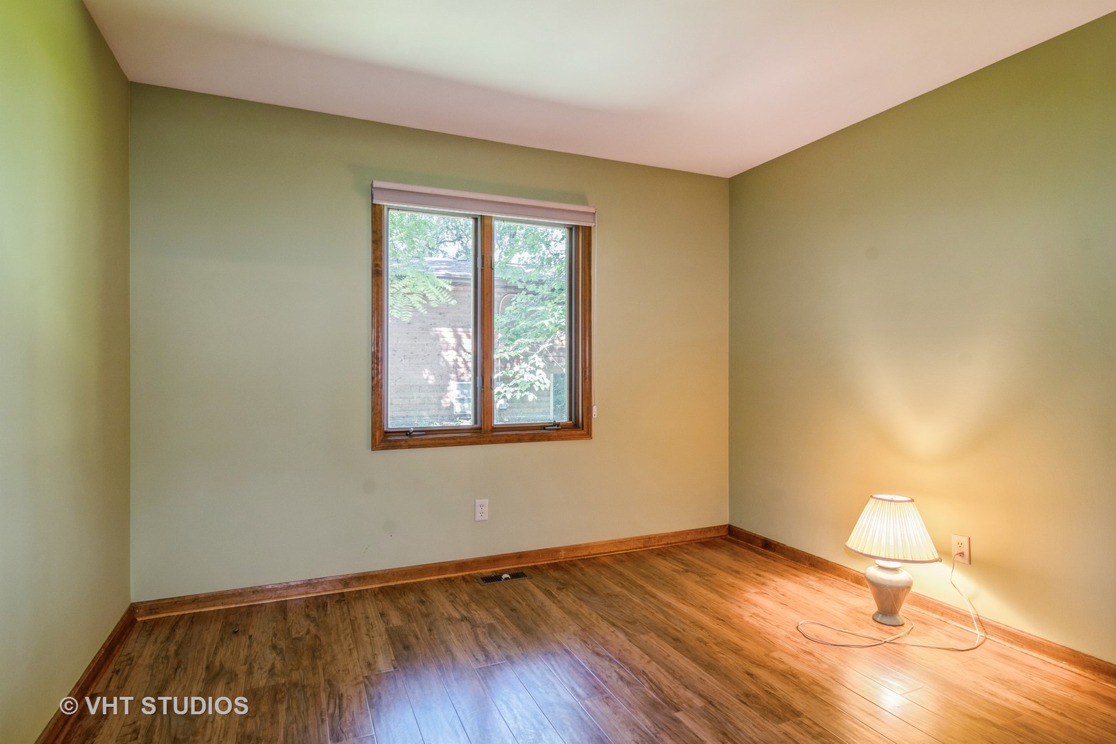 43-w757 Old Midlothian Road Elburn, IL 60119 - Photo 21 of 40 a view of empty room with wooden floor and fan