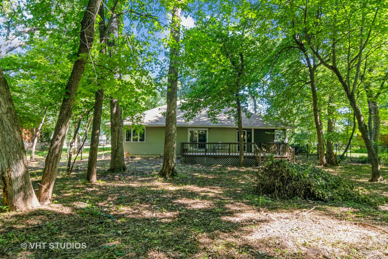 43-w757 Old Midlothian Road Elburn, IL 60119 - Photo 27 of 40 a backyard of a house with lots of green space