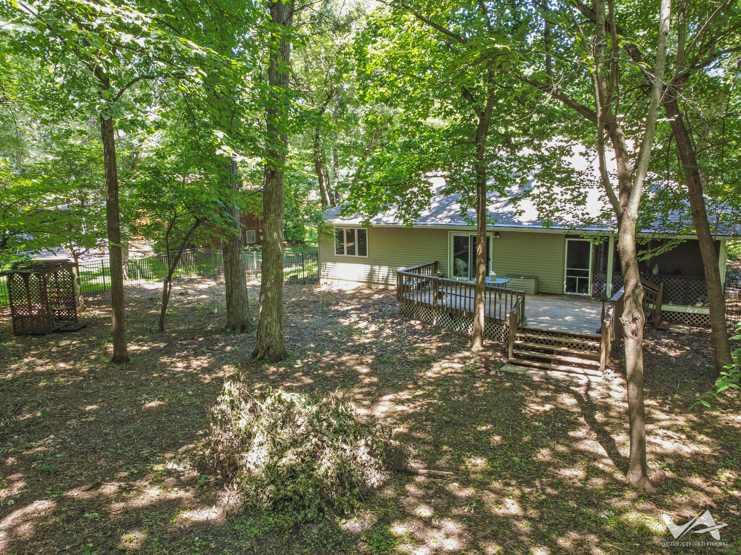 43-w757 Old Midlothian Road Elburn, IL 60119 - Photo 35 of 40 a backyard of a house with table and chairs
