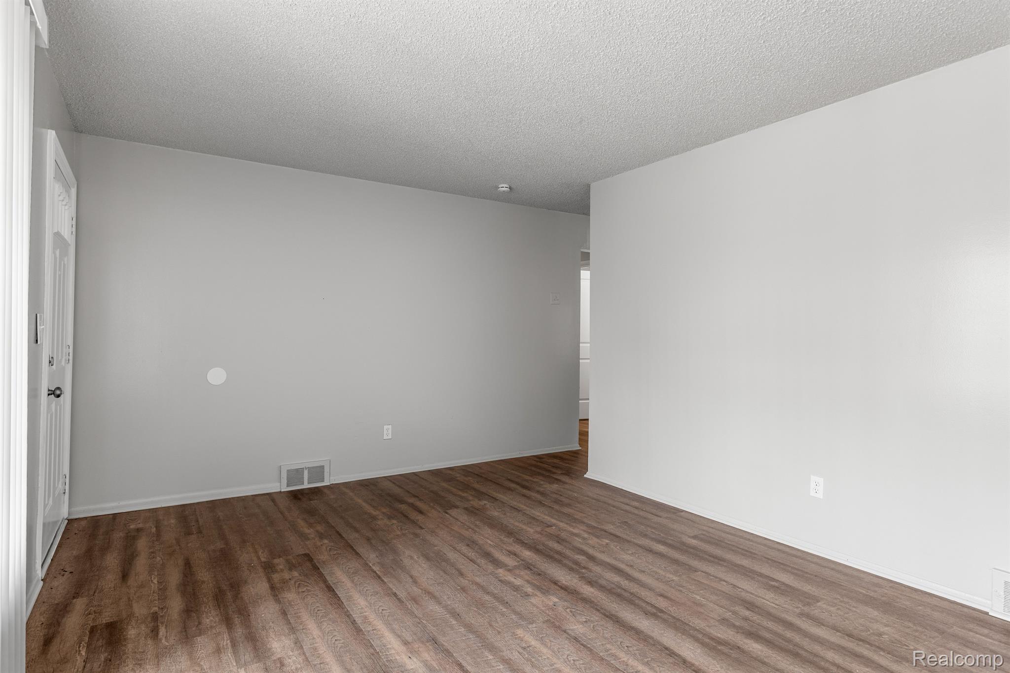 4369 Isabelle Street Inkster, MI 48141 - Photo 8 of 28 Gallery Image 8