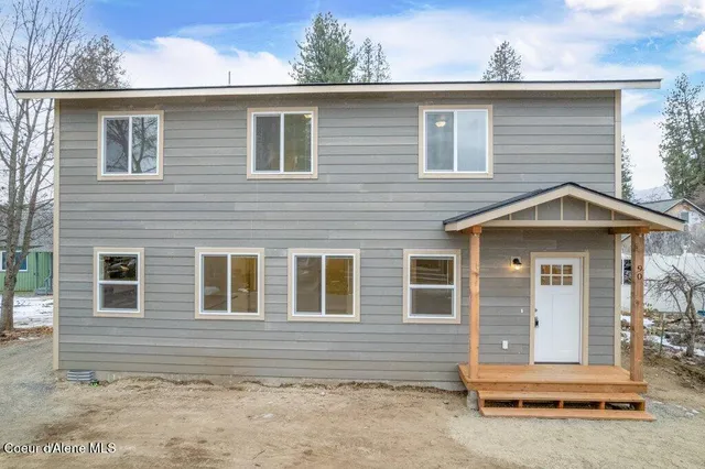 $409,000 | 90 Finley Avenue, Priest River, ID 83856