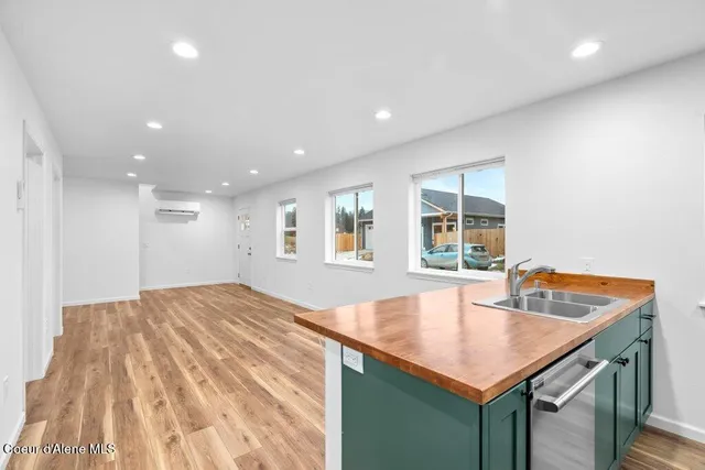 $409,000 | 90 Finley Avenue, Priest River, ID 83856