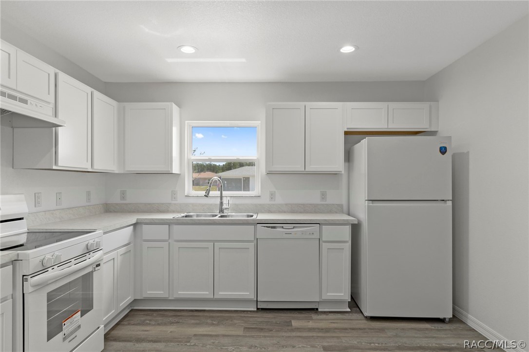 2159 West Nicholas Shane Drive Dunnellon, FL 34434 - Photo 13 of 38 Kitchen