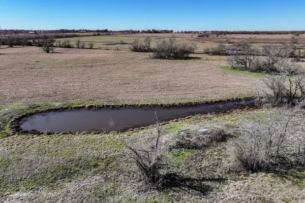 $1,500,000 | 30 West Shiro Tx 77876, Richards, TX 77873