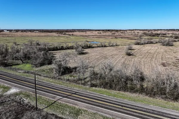 $1,500,000 | 30 West Shiro Tx 77876, Richards, TX 77873