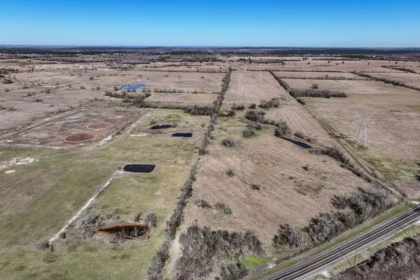 $1,500,000 | 30 West Shiro Tx 77876, Richards, TX 77873