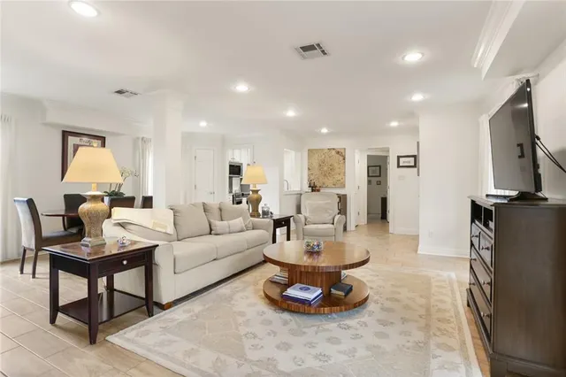 $235,000 | Undisclosed Address, Metairie, LA 70002