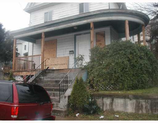715 School Street McKees Rocks, PA 15136 - Photo 4 of 17 Exterior Front.