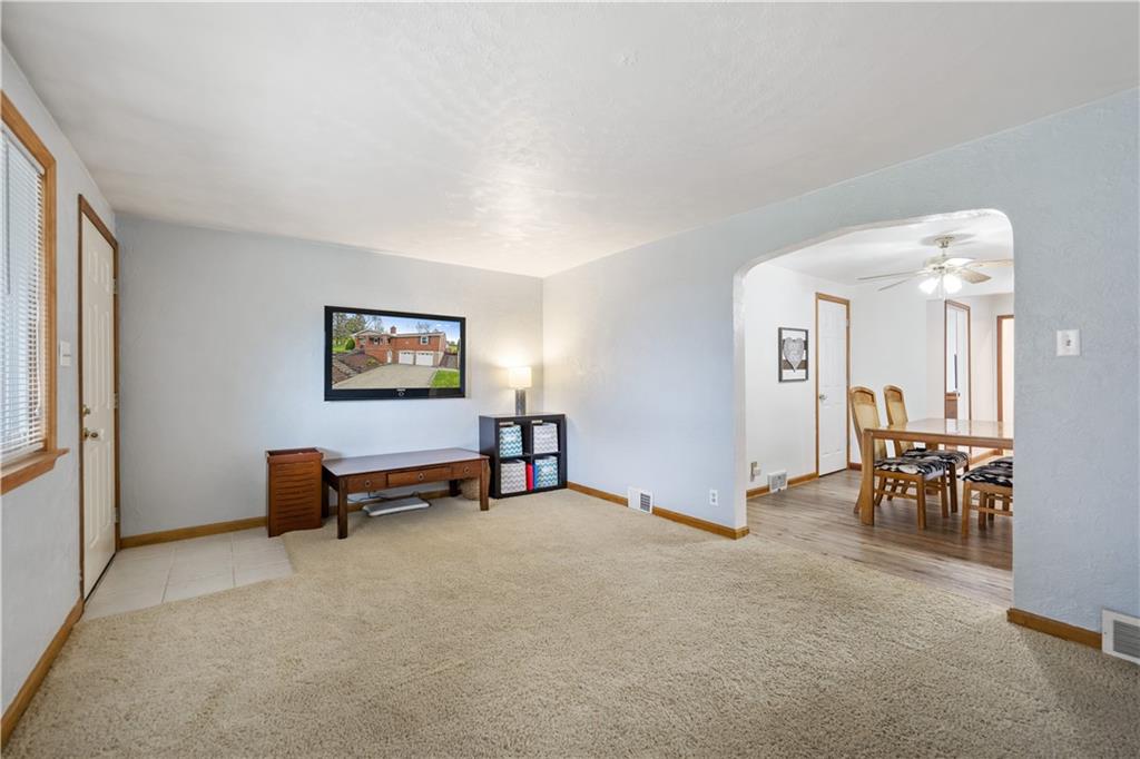 881 Robbins Station Road North Huntingdon, PA 15642 - Photo 12 of 25 Gallery Image 12