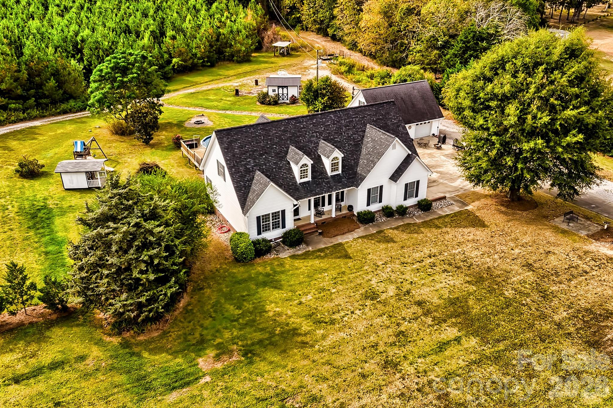 176 Griffin Road Pageland, SC 29728 - Photo 13 of 48