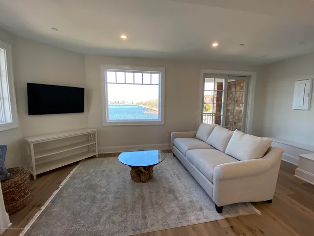 $10,000 | 410 Lake Avenue, Bay Head, NJ 08742