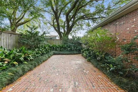 $750,000 | 7500 Windsor Drive, New Orleans, LA 70123