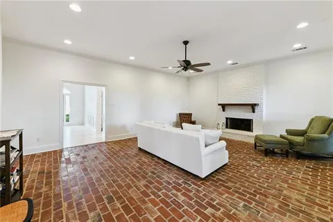 $750,000 | 7500 Windsor Drive, New Orleans, LA 70123