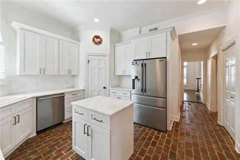 $750,000 | 7500 Windsor Drive, New Orleans, LA 70123