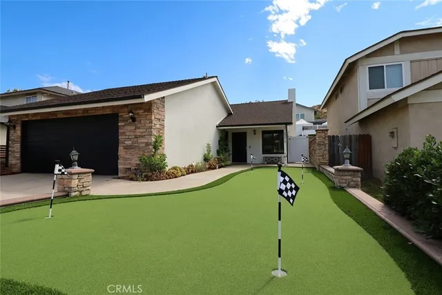 $1,045,000 | 21076 Cranbridge Drive, Lake Forest, CA 92630