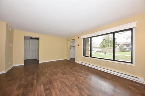 $224,900 | 1612 South Coachlight Drive, New Berlin, WI 53151