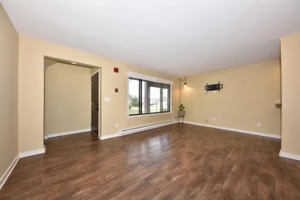 $224,900 | 1612 South Coachlight Drive, New Berlin, WI 53151