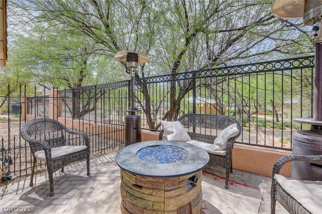 1928 Jack Rabbit Way Las Vegas, NV 89128 - Photo 11 of 40 Gallery Image 11