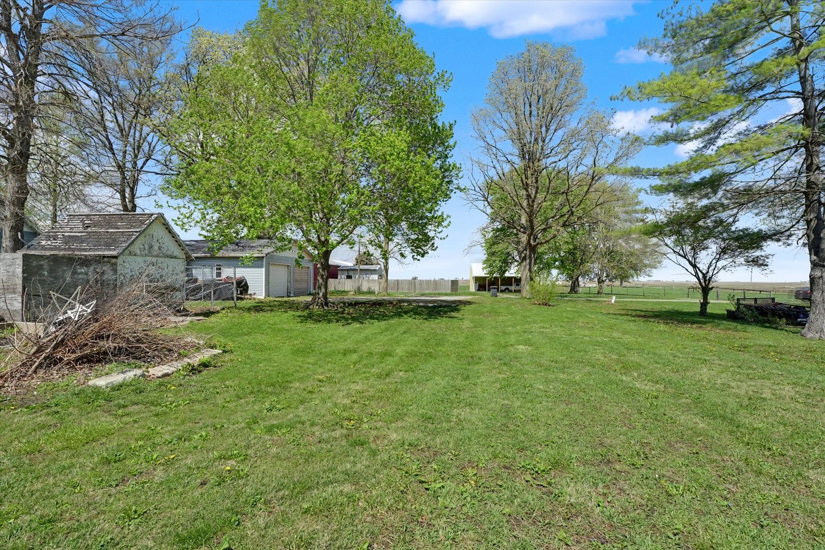 707 North Gray Street Sidell, IL 61876 - Photo 32 of 34